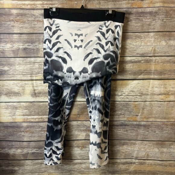 Lululemon Wunder Under Pant w Skirt size 8 Dance Plume Angel Wing Leggings‎ - Picture 2 of 4
